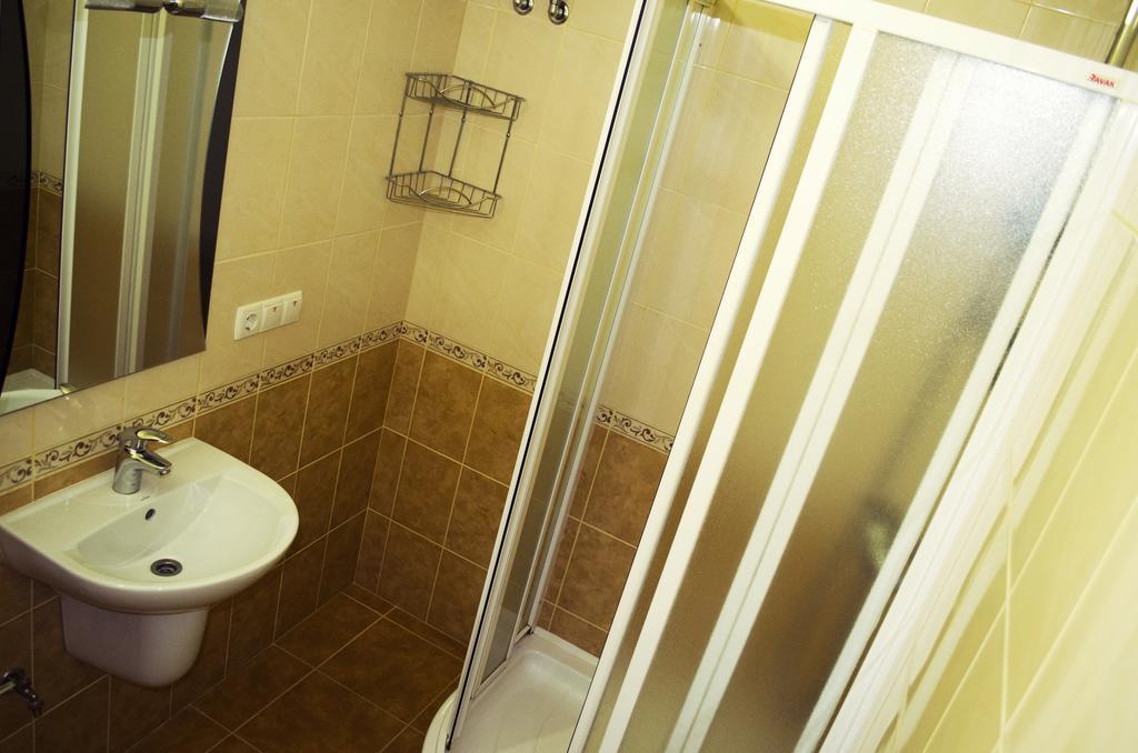 Filvarki-Centre Kamianets-Podilskyi Ngoại thất bức ảnh